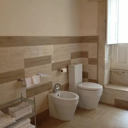 Ortigia Family House