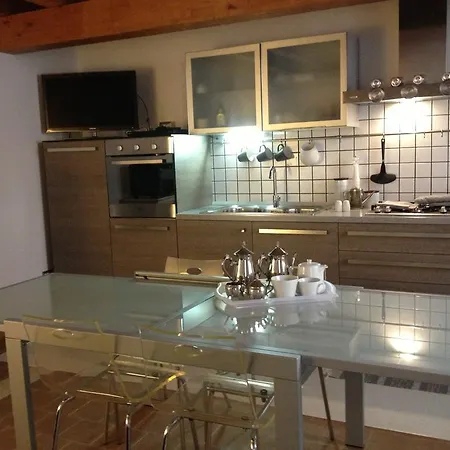 Ortigia Family House דירה