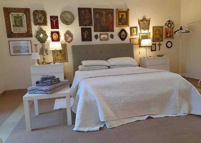 Ortigia Family House *