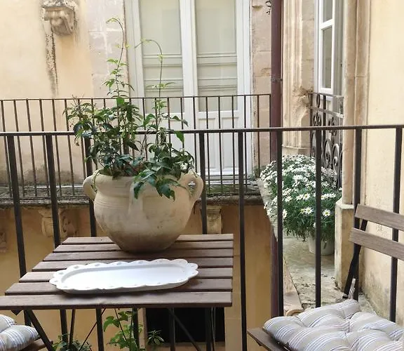 Ortigia Family House *