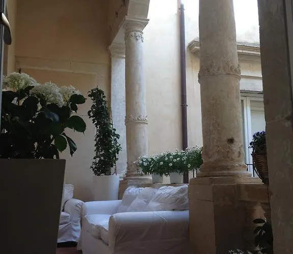 Lägenhet Ortigia Family House *