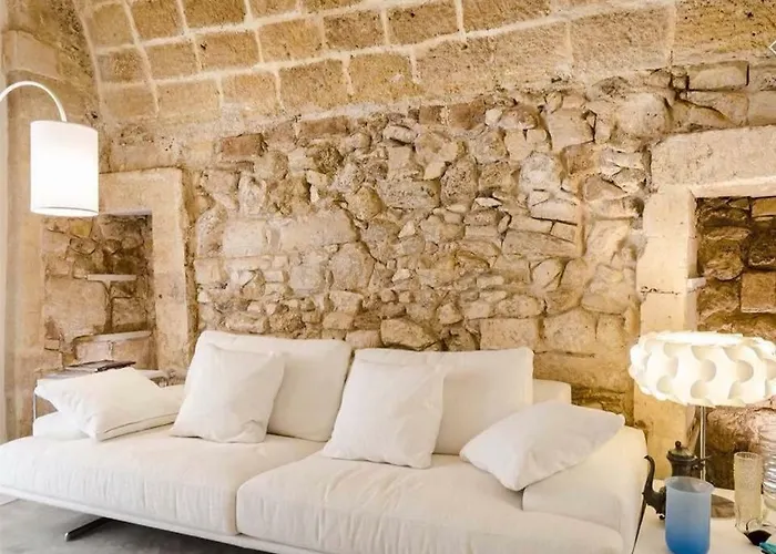 Ortigia Family House